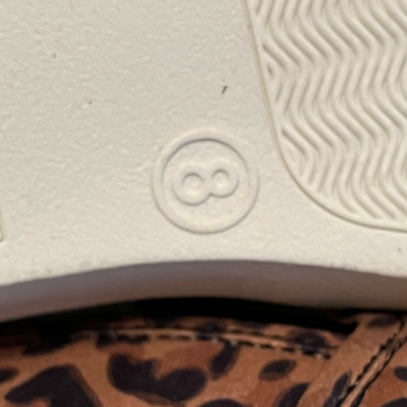 Cheetah Print Slip On Shoes for Ladies - Picture 7 of 7